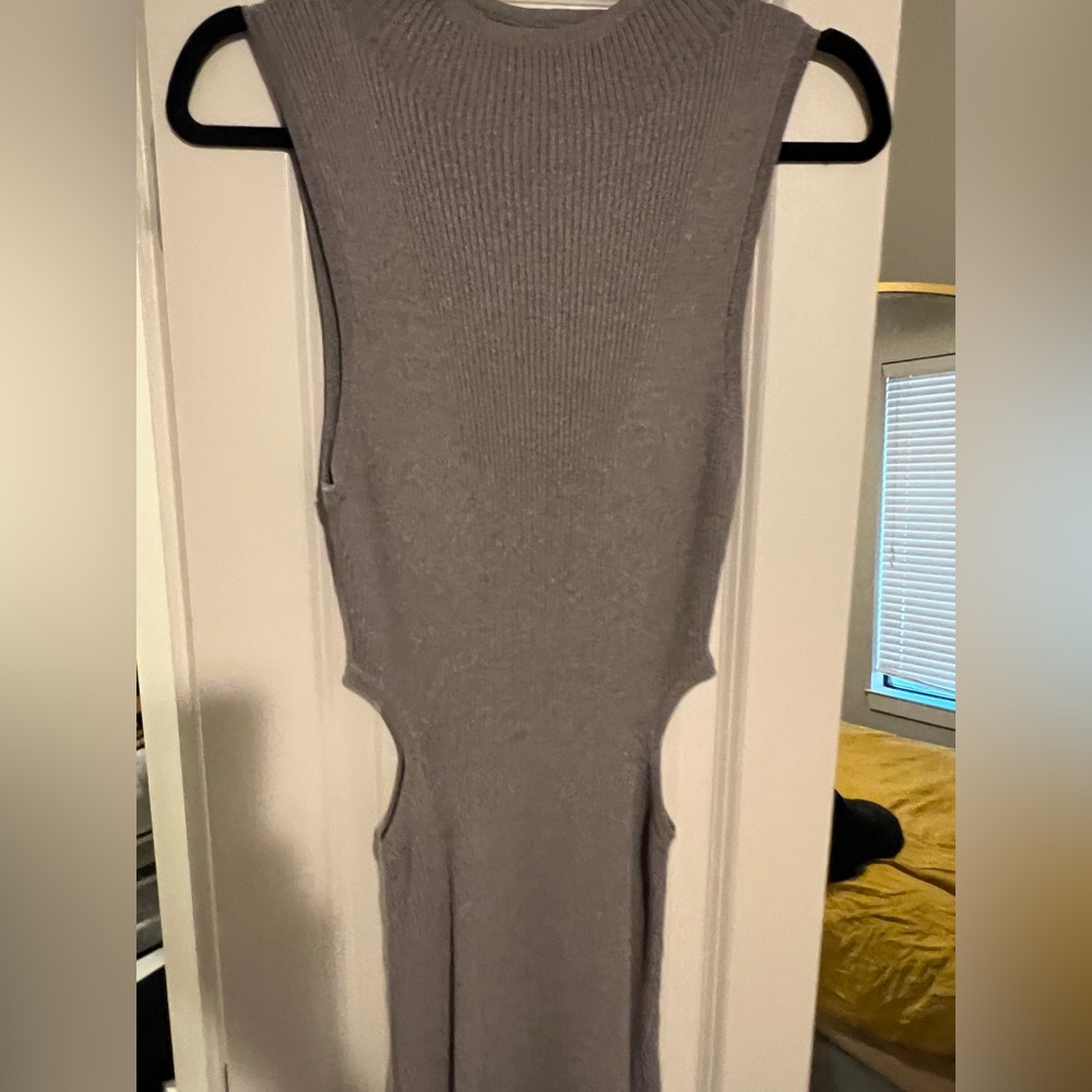 SUTHERLAND GREY CUT OUT MIDI DRESS sweater dress - Picture 3 of 6